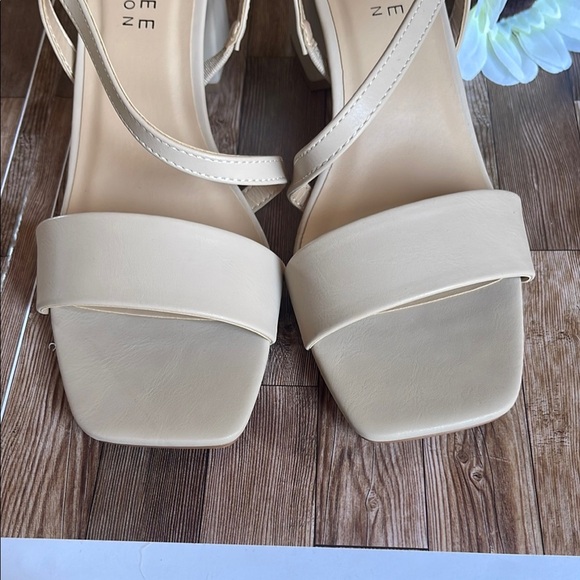 Journee Collection Cream Strappy Sandals - Picture 2 of 8